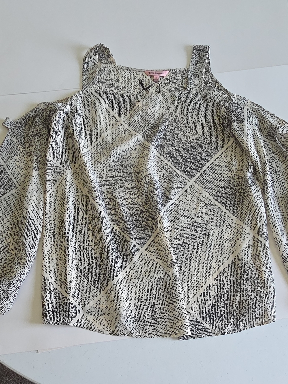 Juicy Couture Cold Shoulder Patterned Blouse in Black & White Size M